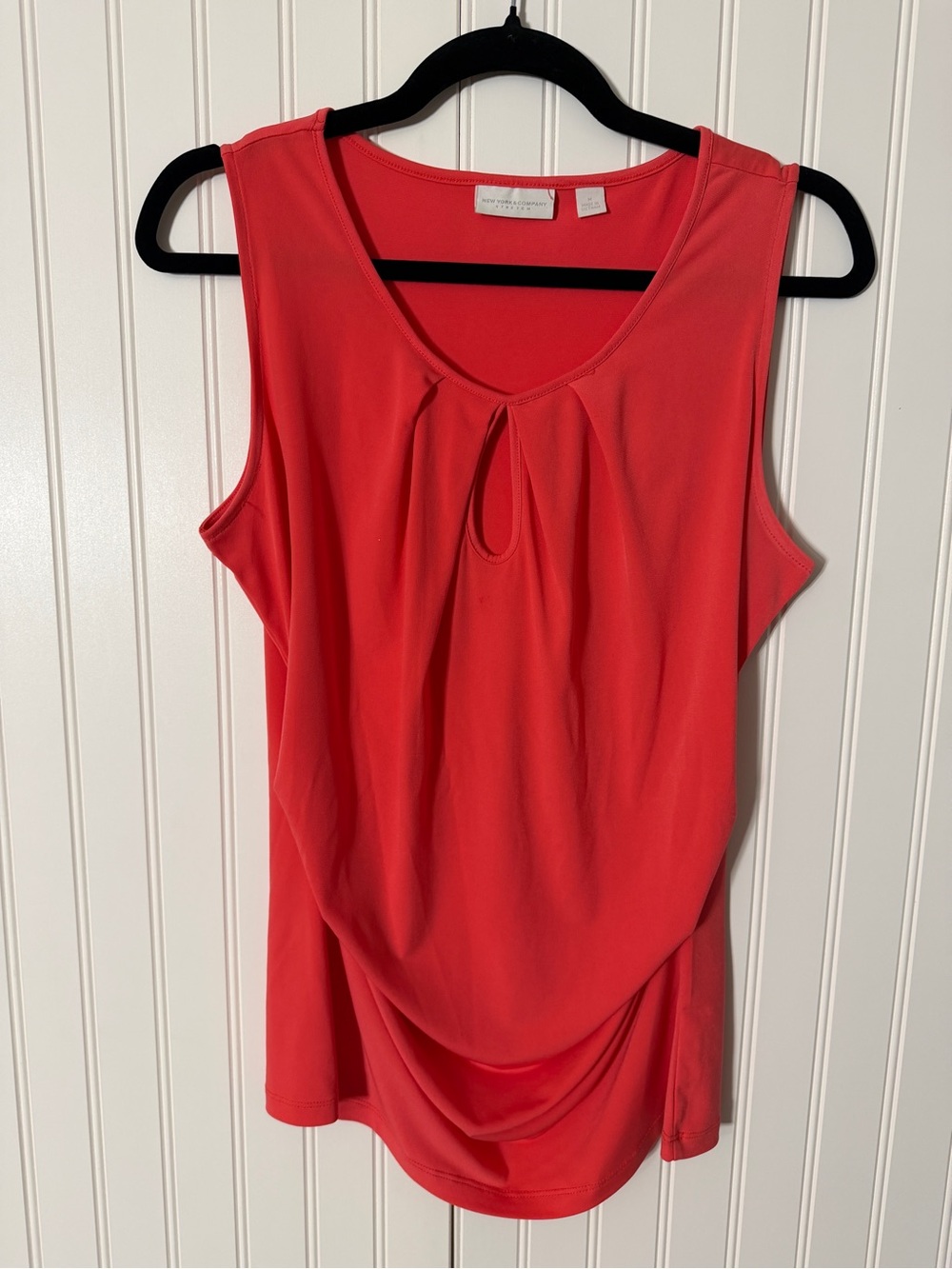 New York & Company Coral Keyhole Sleeveless Shell